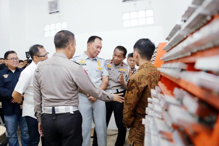 Perpanjangan STNK 5 Tahunan Hanya 15 Menit, Jasa Raharja Dorong Samsat Digital Leuwipanjang Jadi Samsat Percontohan