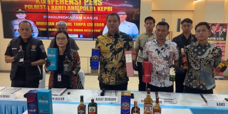 Polisi Gagalkan Peredaran Ribuan Mikol Tanpa Izin Surat Edar